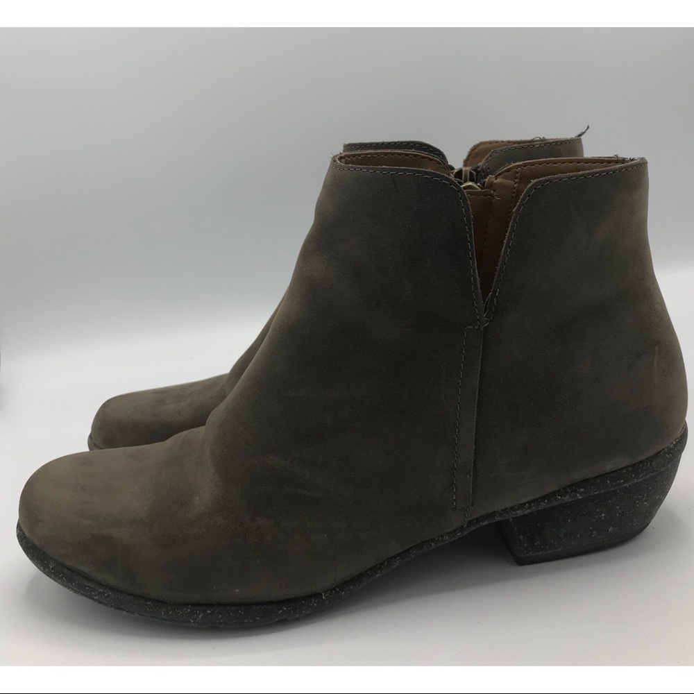Clark’s Taupe Oiled Leather Booties